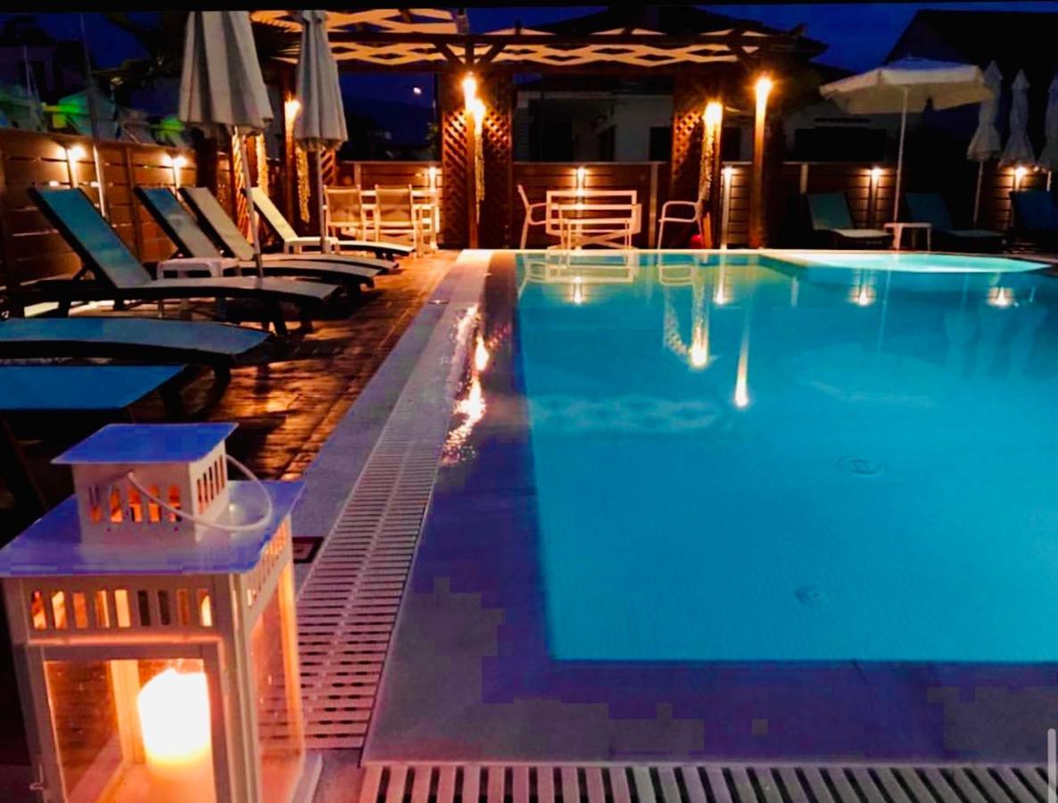 Sea Pearl Luxury Apartments Vrasná Esterno foto